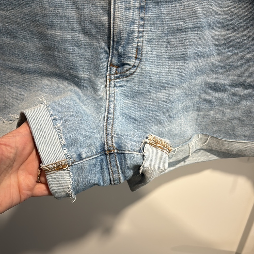 Madewell High Rise Denim Shorts Light Wash Distressed Size 31 - Picture 6 of 16